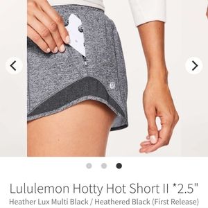 Lululemon Hotty Hot Short
